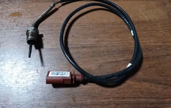 Audi A7 S7 4K8 Exhaust gas temperature sensor 05L906088BM