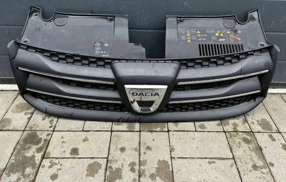 Dacia Sandero III Front grill
