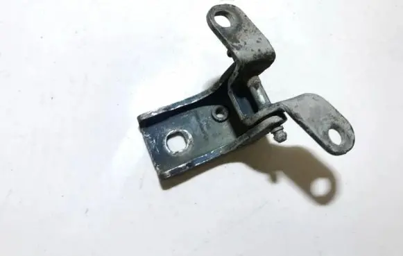 Ford Mondeo MK I Rear door lower hinge 93bbf22800ag 93bb-f22800-ag