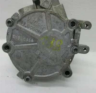 Audi A3 S3 8V Vacuum pump