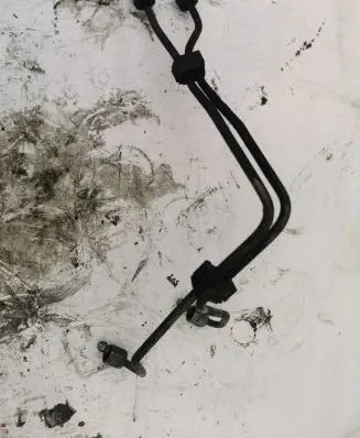 Volvo S40 Fuel line pipe