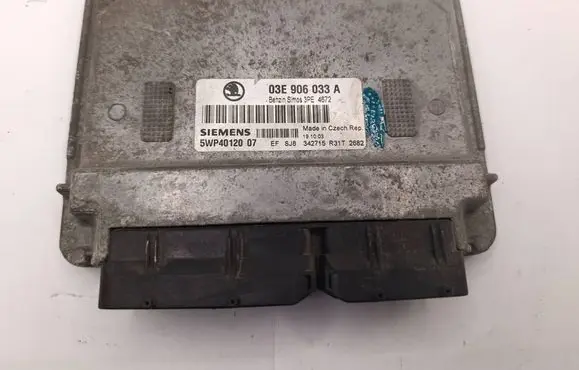 Audi A6 S6 C6 4F Engine control unit/module 03E906033A 5WP401207 5WP40120