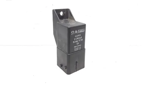 Volvo V60 Glow plug pre-heat relay 9666671780