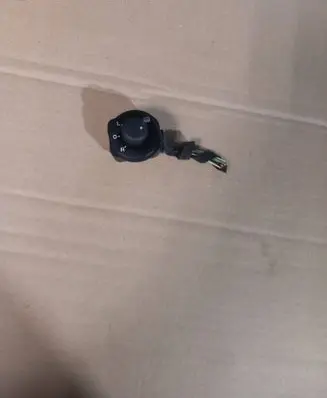 Skoda Fabia Mk2 (5J) Wing mirror switch 