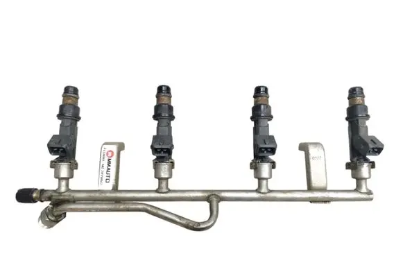 Opel Astra F Fuel injector supply line/pipe 