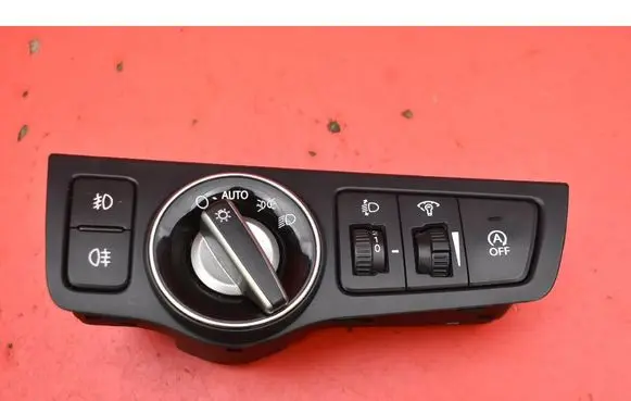 Hyundai i40 Light switch 93300-3Z200