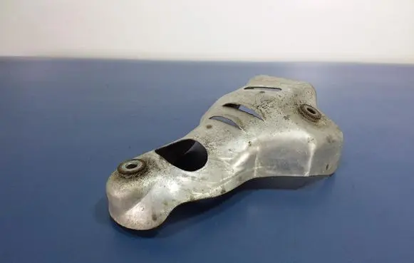Toyota Avensis T250 Exhaust heat shield