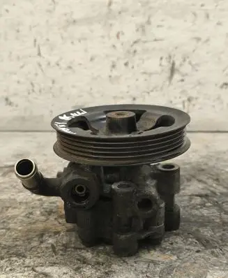 Toyota Avensis T250 Power steering pump