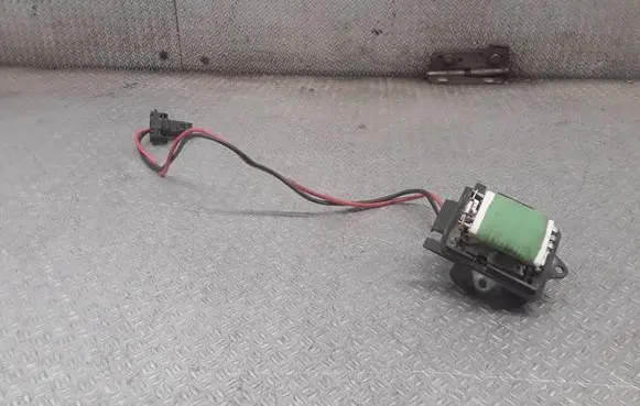 Nissan Primastar Heater blower motor/fan resistor