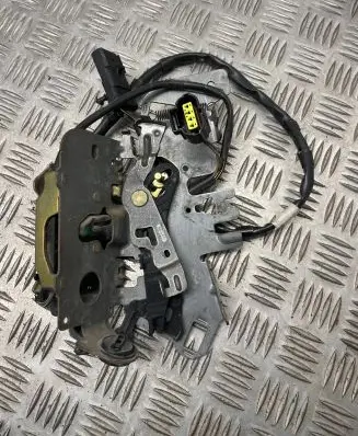 Chrysler Grand Voyager IV Rear door lock