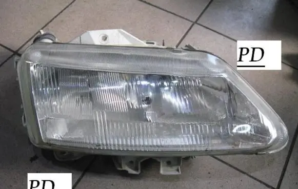 Renault Laguna I Headlight/headlamp 302142618 7700415344