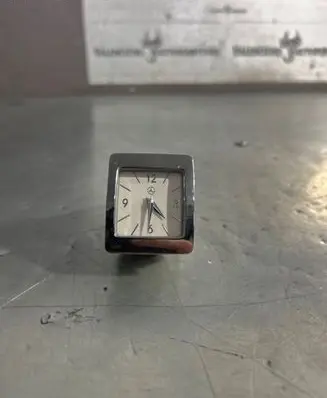 Mercedes-Benz E W212 Clock A2188270000 24069586