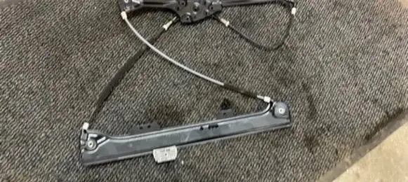 BMW 5 E60 E61 Front door electric window regulator 7034351 7075667