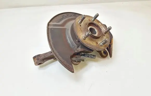 Honda CR-V Front wheel hub spindle knuckle