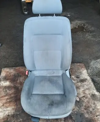 Volkswagen PASSAT B5.5 Front driver seat 