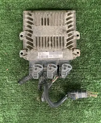 Peugeot Expert Engine control unit/module 5WS40615CT SW9665100380