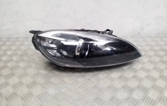 Volvo V40 Headlight/headlamp 31420008