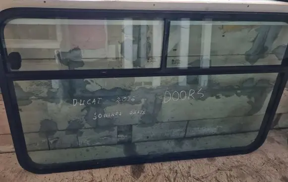 Fiat Ducato Rear vent window glass 43R0046506