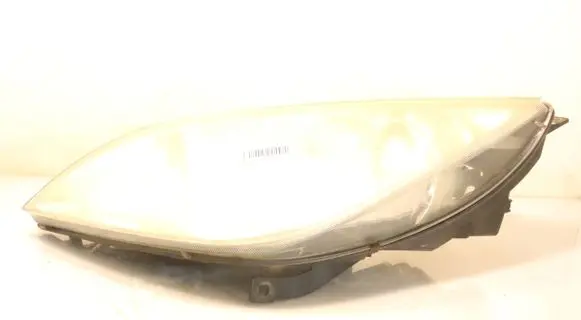 Mitsubishi Colt Headlight/headlamp MR957353