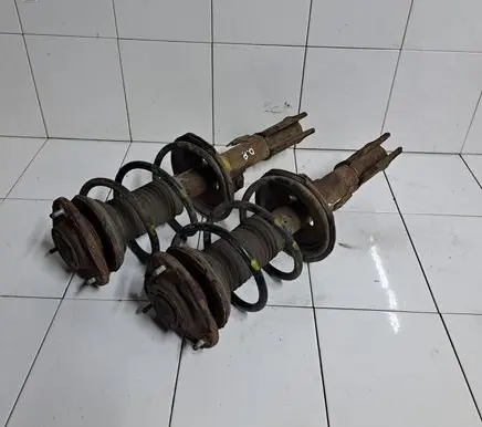 Toyota Avensis T250 Front shock absorber with coil spring
