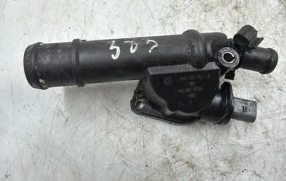 Mitsubishi Lancer X Engine coolant pipe/hose 03G121132B