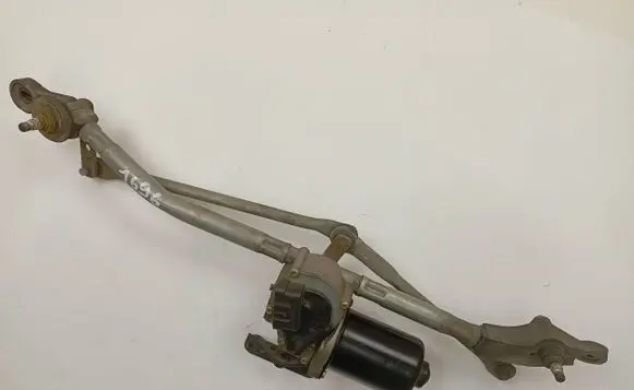 Opel Astra G Front wiper linkage and motor
