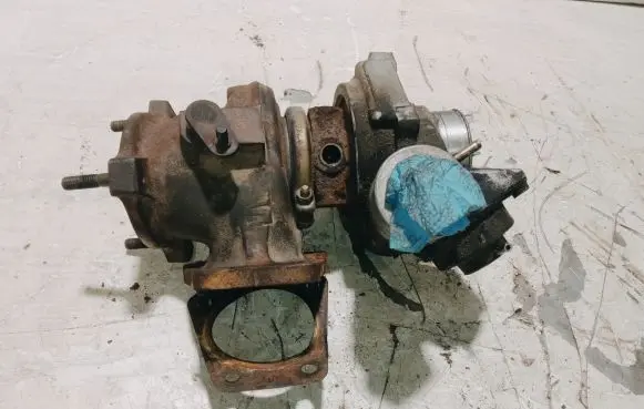 Volvo S40, V40 Turbo 8220777 1275734 4937706000