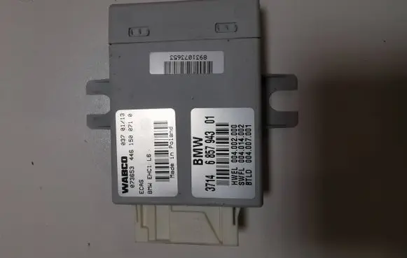 BMW 5 F10 F11 Air suspension control unit module (rear) 6857943 4461500710 004002000