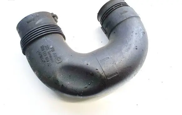Audi A3 S3 8P Air intake hose/pipe 1k0129618at