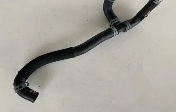 Audi Q7 4M Engine coolant pipe/hose 4M0819372BR 4M0122096F