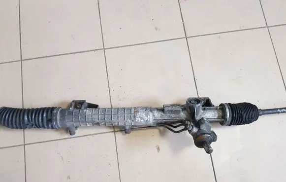 Peugeot 807 Steering rack 1332770080