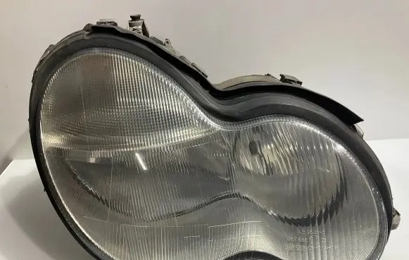Mercedes-Benz C W203 Headlight/headlamp 0301166202
