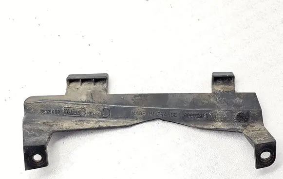 Volvo V70 Headlight/headlamp mounting bracket 89002986 8620492