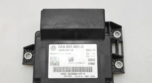 Volkswagen Tiguan Hand brake control module 3AA907801H