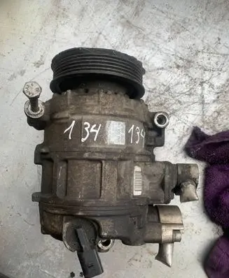 Volkswagen Golf VI Air conditioning (A/C) compressor (pump) 1K0820859C