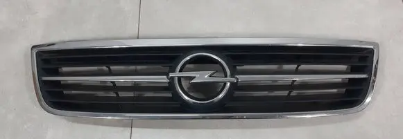 Opel Omega B2 Front bumper upper radiator grill 09184938