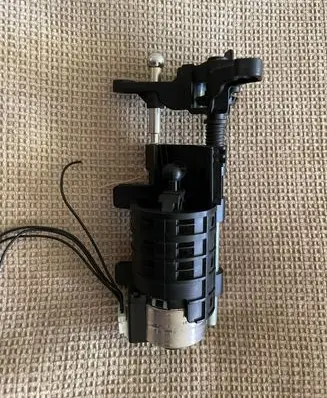 Headlight level adjustment motor