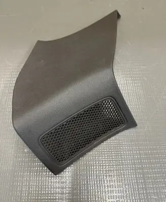 (D)pillar trim (top)