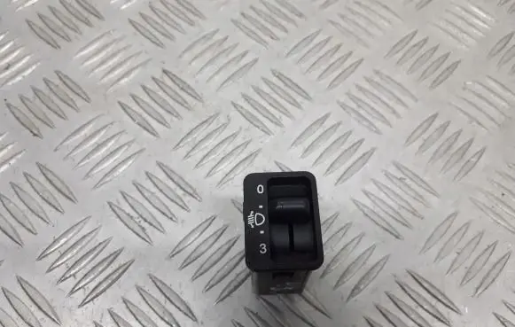 Rover 45 Light relay YUT000010