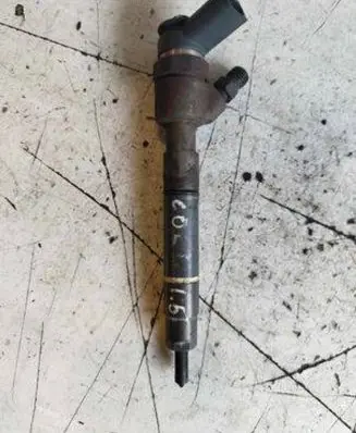 Mitsubishi Colt Fuel injector A6400700787