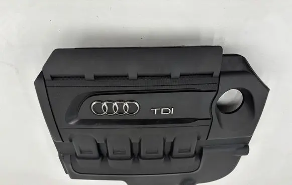 Engine cover (trim)