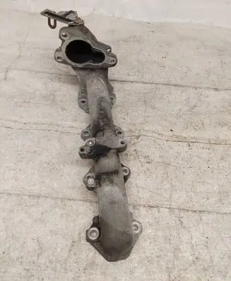 Opel Vivaro Intake manifold 8201023367