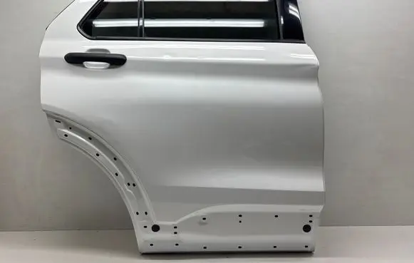 Ford Explorer VI Rear door 43R000266