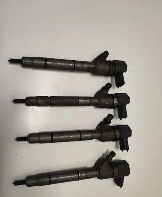 Hyundai ix35 Fuel injector 338002a800
