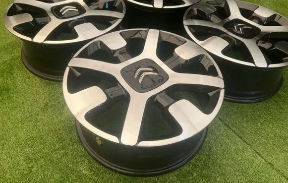 Citroen C4 Cactus R17 alloy rim 