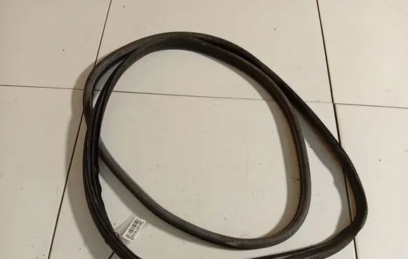 Citroen C4 I Rubber seal front coupe door 
