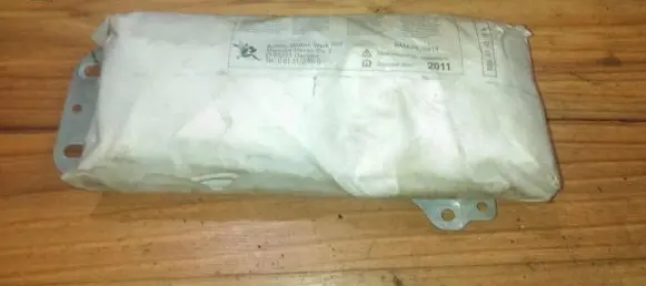Ford Fiesta Passenger airbag 96fbf042b84ad