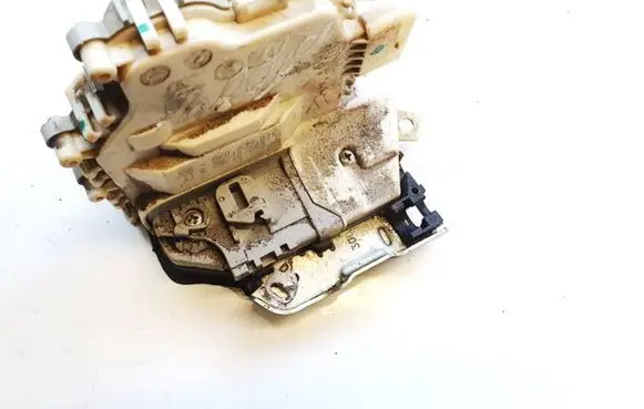 Audi A4 S4 B8 8K Rear door lock 8k0839016c