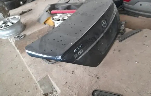 Mercedes-Benz S W221 Tailgate/trunk/boot lid