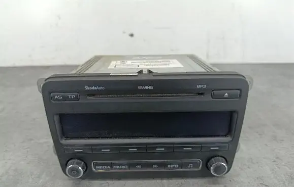 Skoda Fabia Mk2 (5J) Radio/CD/DVD/GPS head unit 5J0035161C